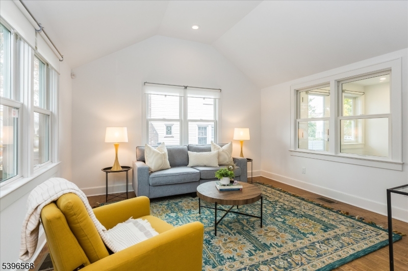 Oakview - Residential