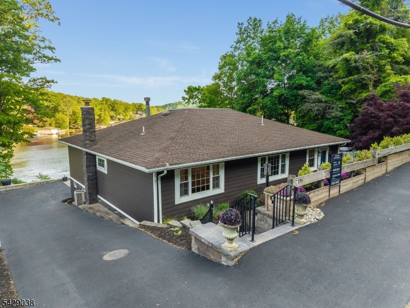 Crescent Cove Lk Hopatcong - Residential