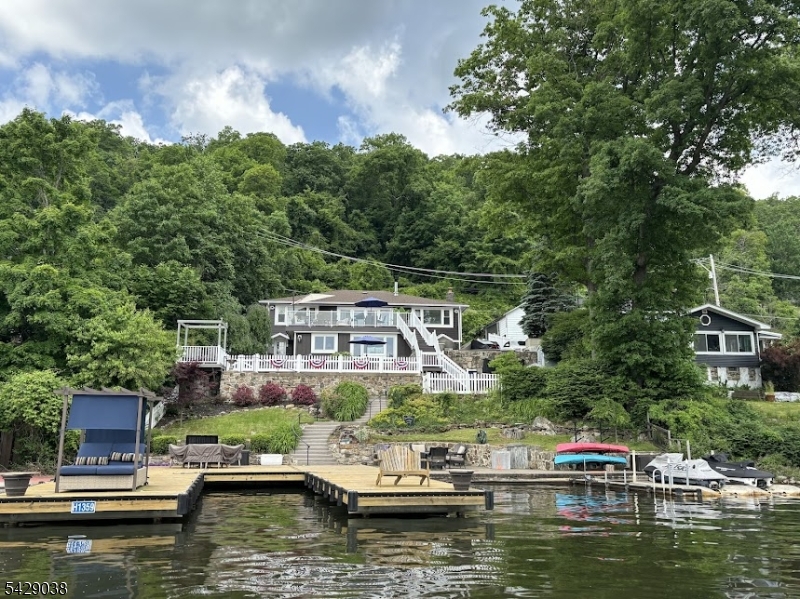 Crescent Cove Lk Hopatcong - Residential
