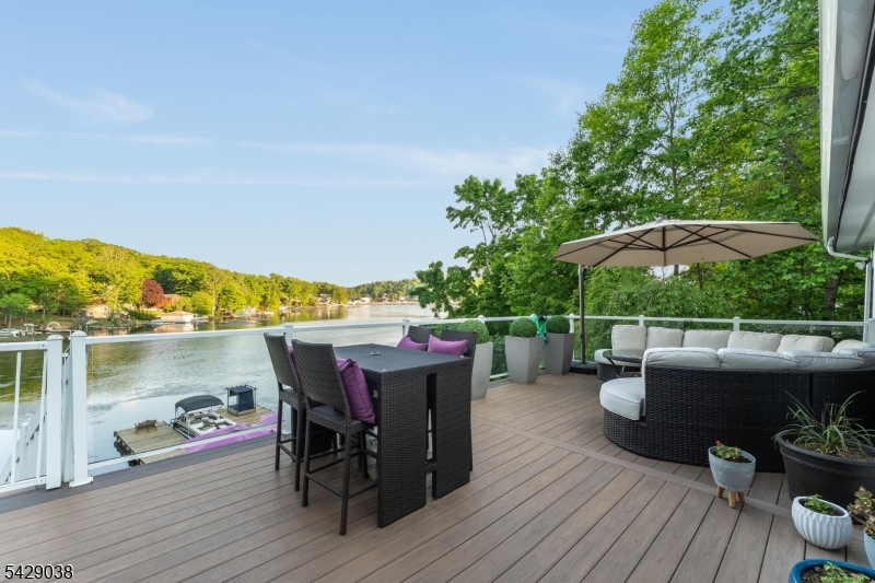 Crescent Cove Lk Hopatcong - Residential