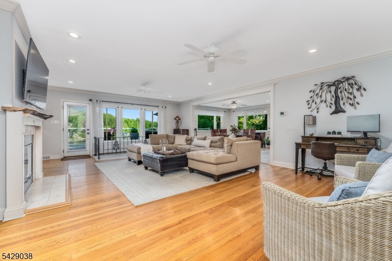 Crescent Cove Lk Hopatcong - Residential