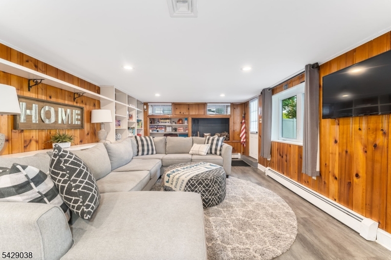 Crescent Cove Lk Hopatcong - Residential