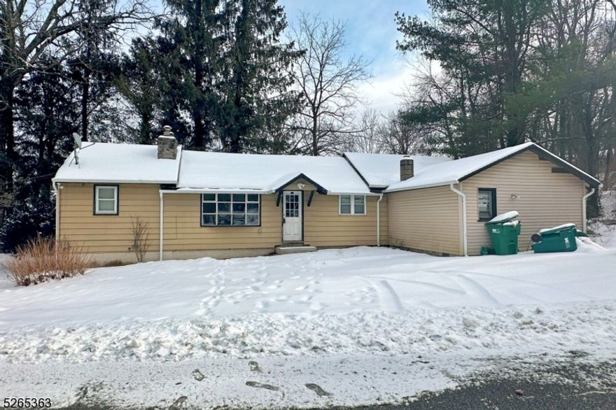 Opportunity! This large 3 bedroom home is waiting for you. This home has so many great features like a newer kitchen with stainless steel appliances, vaulted ceilings, stone fireplace, deck, corner lot, plus separate office. Just needs some TLC to make it shine. Affordable chance to have a home in desirable Highland Lakes with 5 Lakes, 7 beaches, boating, clubhouse, pickleball, tennis, fishing, and more. Cash or renovation loans only. House being sold as-is. Buyer responsible for any/all municipal/state inspections including well water test.