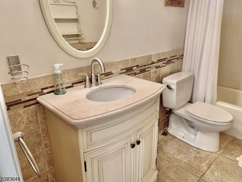 PINEVALE - Residential