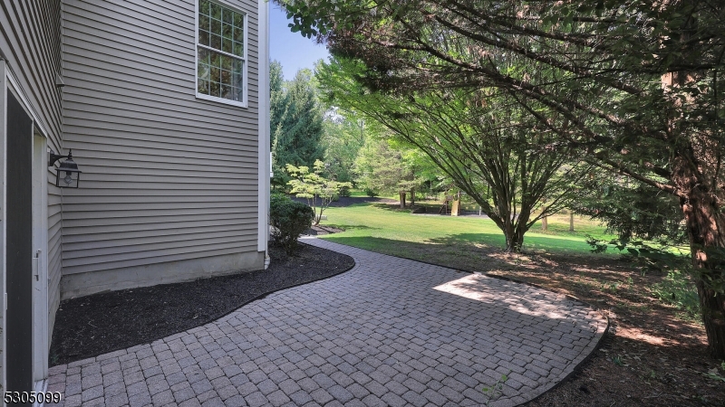 Beacon Crest II - Residential