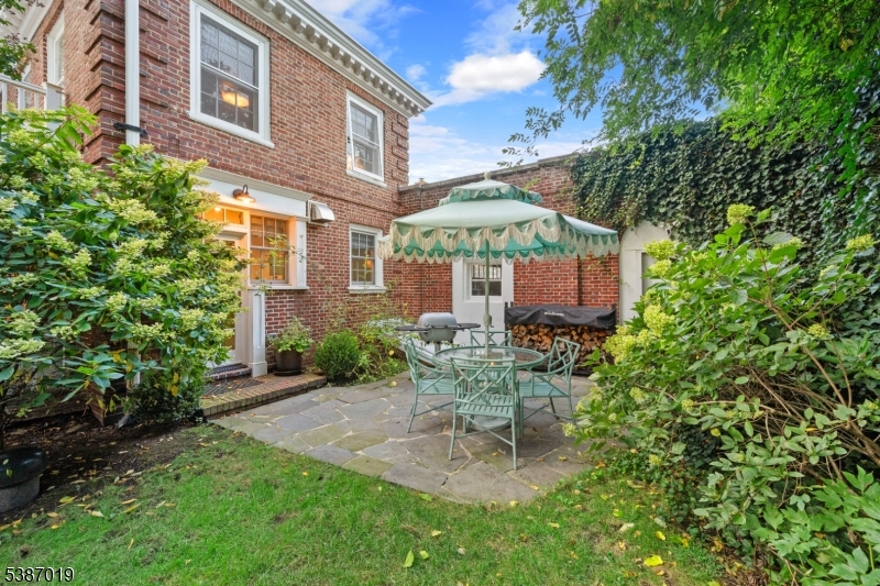 Forest Hill - Residential