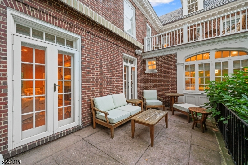 Forest Hill - Residential