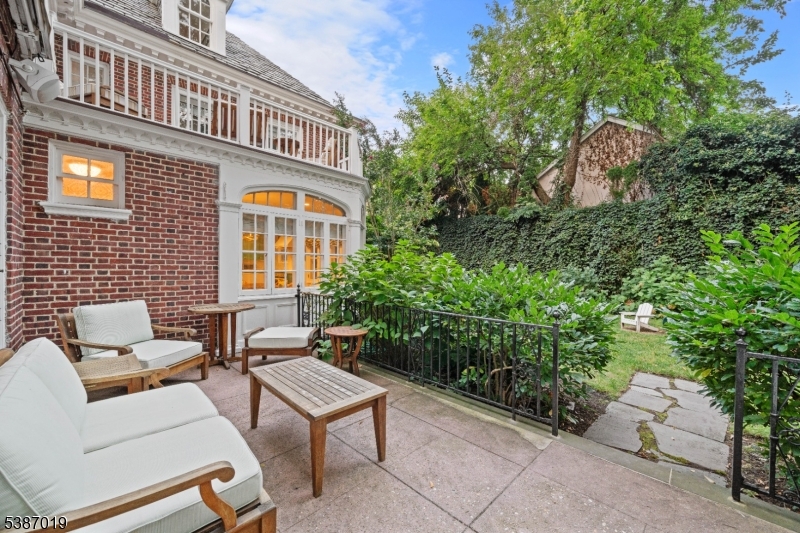 Forest Hill - Residential