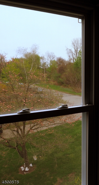 Landing-Port Morris - Residential Lease