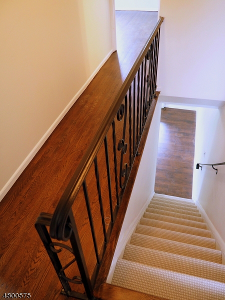 Landing-Port Morris - Residential Lease