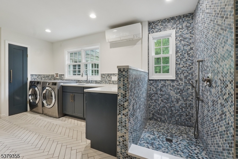 New Vernon - Residential