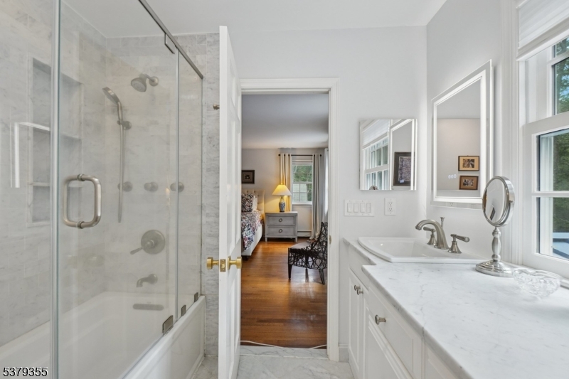 New Vernon - Residential