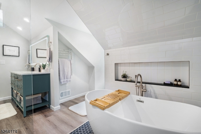 Upper Washington - Residential