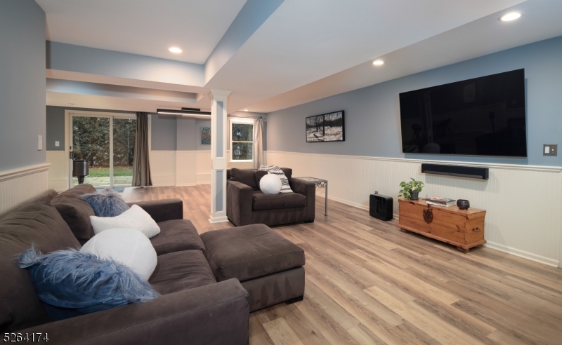 Upper Washington - Residential