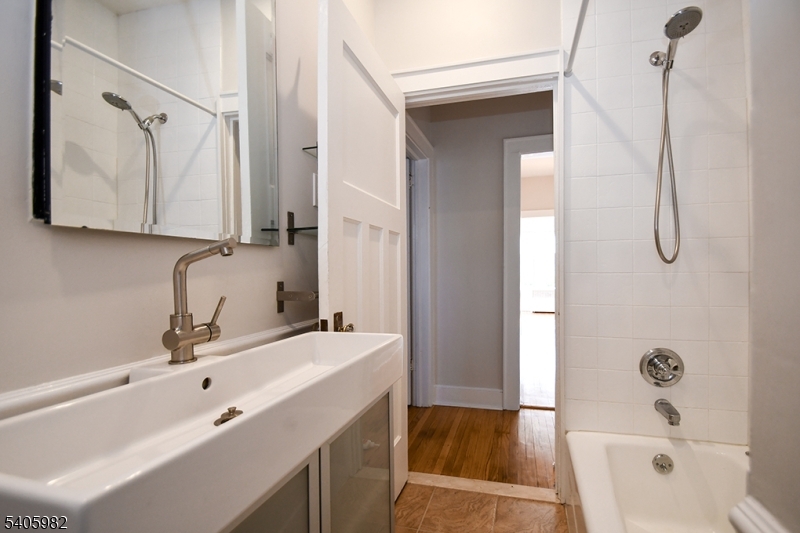 residential - Residential Lease