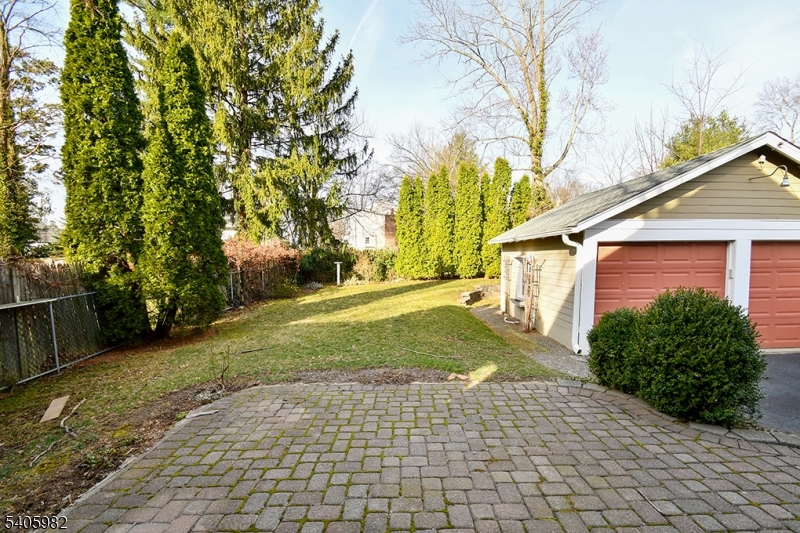 residential - Residential Lease