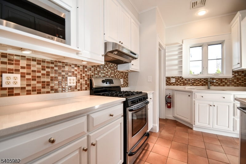 residential - Residential Lease