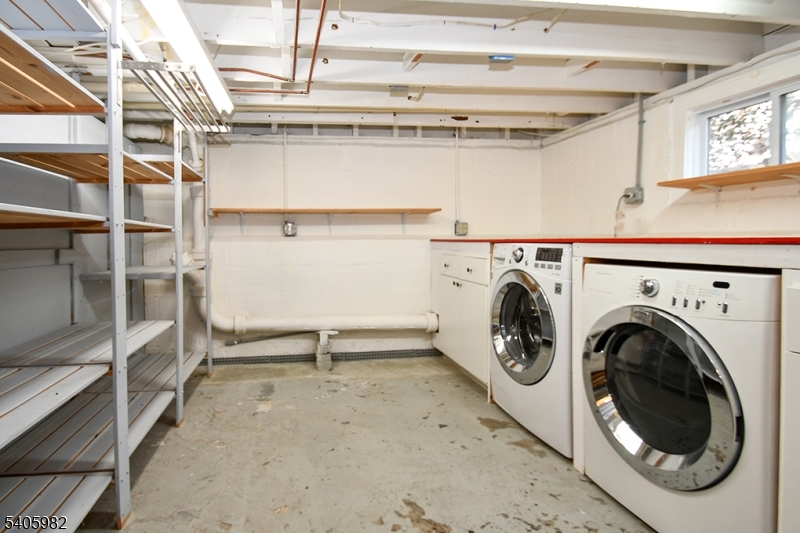 residential - Residential Lease