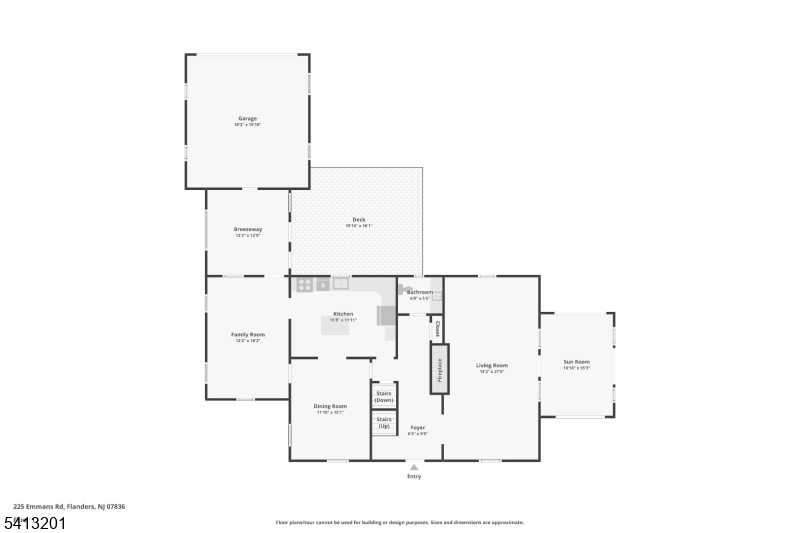 Main image without alt text