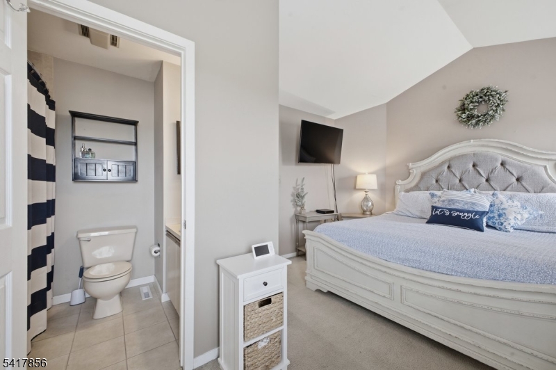 PANTHER VALLEY - Residential