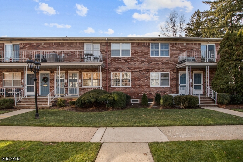 SUMMIT VILLAGE - Residential Lease