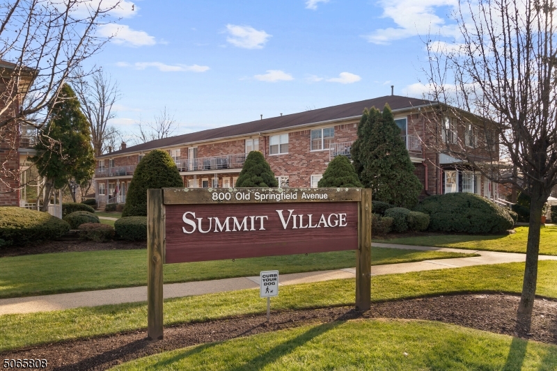 SUMMIT VILLAGE - Residential Lease