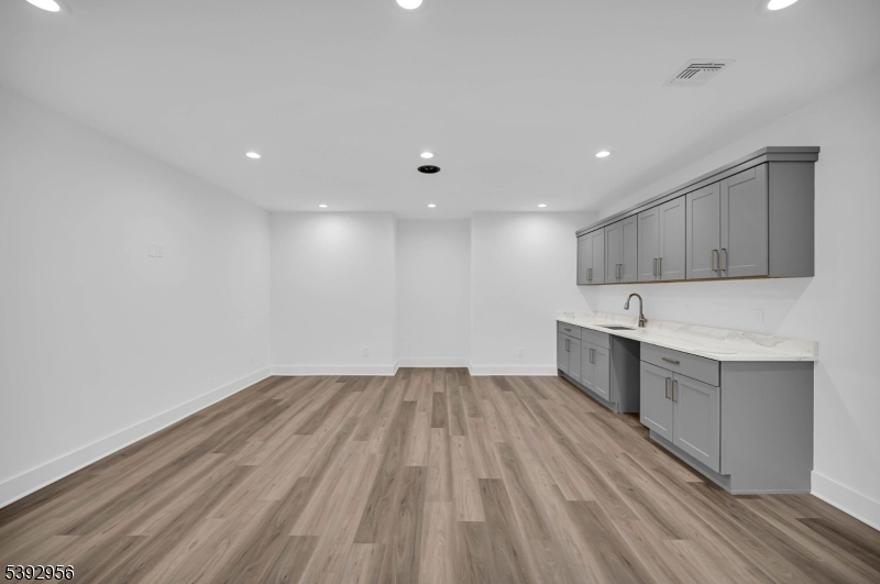 Hillside - Residential