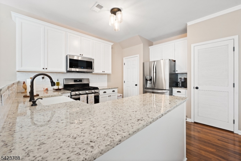 Montgomery Walk - Residential