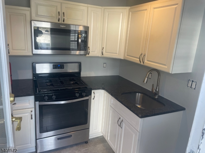 MT HOPE - Residential Lease