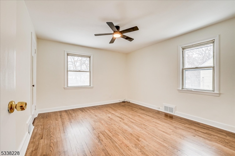 Edison Twp., New Jersey 08837, United States, 2 Bedrooms Bedrooms, ,1 BathroomBathrooms,Residential,Pending,4791