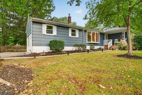8 MOLLY BEE RD, FLEMINGTON, NJ 08822 - Image 586d81bdc6961496faf6d0b055ee62d5/1326601367