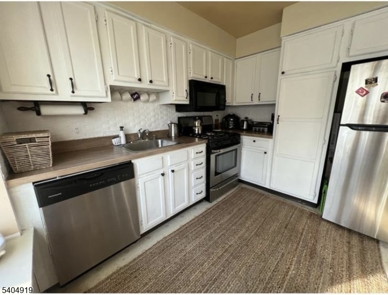 The Pointe - Residential