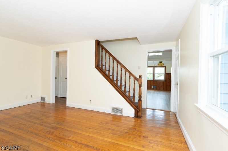 Union Twp., New Jersey 07083, United States, 4 Bedrooms Bedrooms, ,1 BathroomBathrooms,Residential,Active,176818