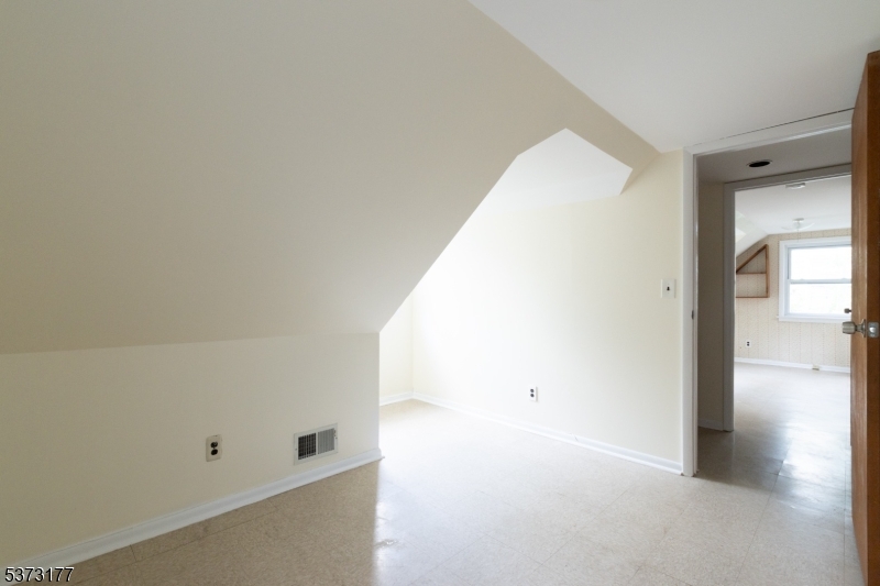 Union Twp., New Jersey 07083, United States, 4 Bedrooms Bedrooms, ,1 BathroomBathrooms,Residential,Active,176818