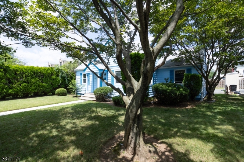 Union Twp., New Jersey 07083, United States, 4 Bedrooms Bedrooms, ,1 BathroomBathrooms,Residential,Active,176818