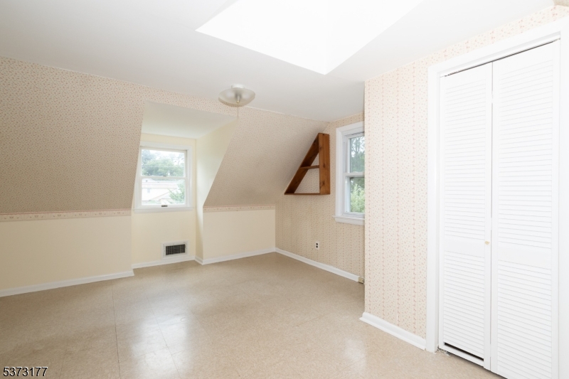 Union Twp., New Jersey 07083, United States, 4 Bedrooms Bedrooms, ,1 BathroomBathrooms,Residential,Active,176818