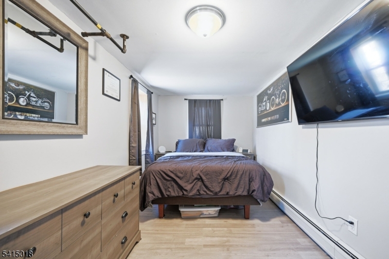 Lindy's Lake - Residential