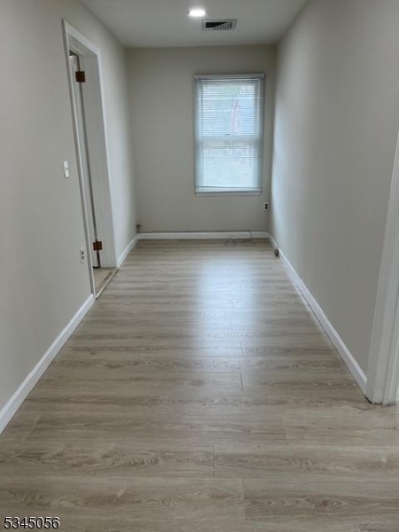 Business District - Commercial Lease