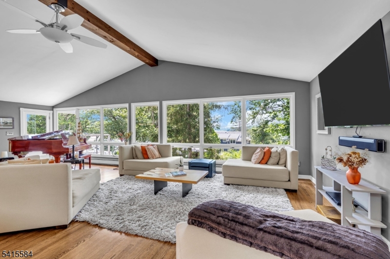 AIR CASTLE ISLES - Residential