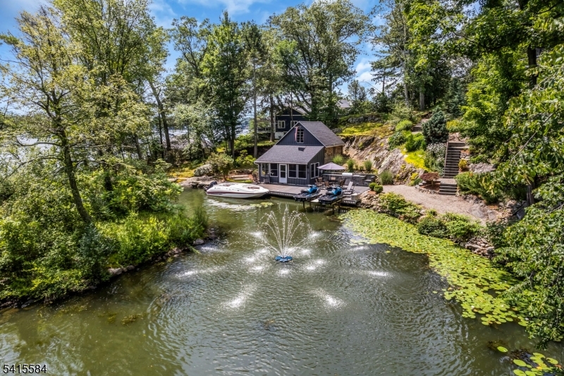 AIR CASTLE ISLES - Residential