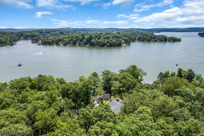 AIR CASTLE ISLES - Residential