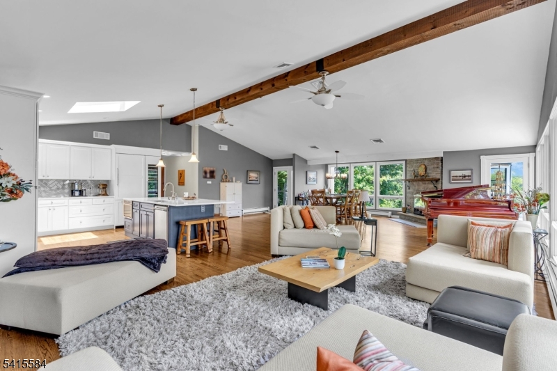 AIR CASTLE ISLES - Residential