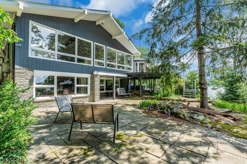 AIR CASTLE ISLES - Residential