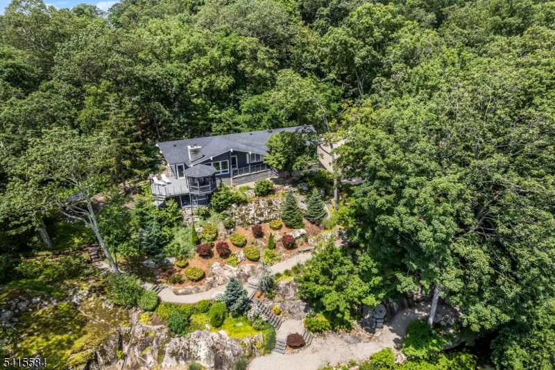 AIR CASTLE ISLES - Residential