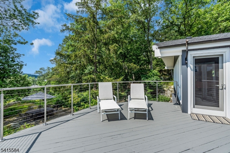 AIR CASTLE ISLES - Residential