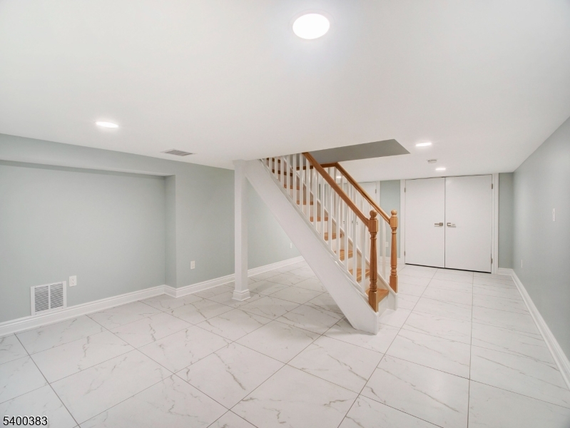 Allwood - Residential Lease