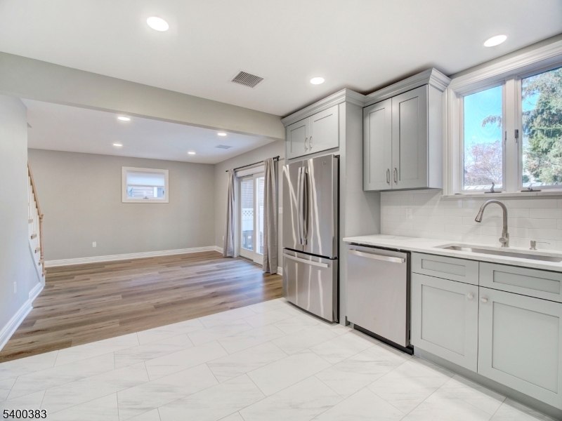 Allwood - Residential Lease