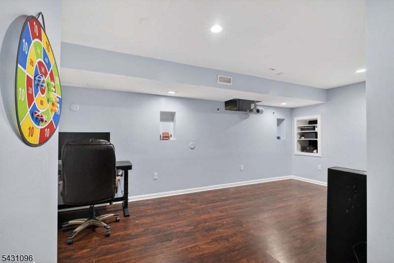 Courtland - Residential