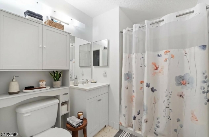 Society Hill/Somerset 03 - Residential