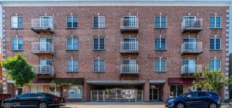 Chestnut Street - Residential